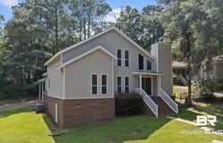 201 Maplewood Loop, Daphne, AL 36526
