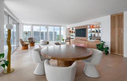 881 Ocean Dr, Key Biscayne, FL 33149