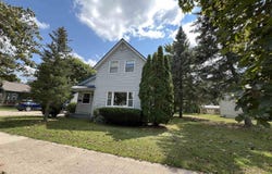 1001 CHESTNUT, CADILLAC, MI 49601
