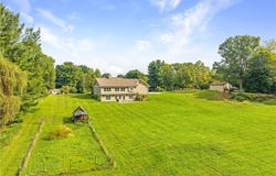 2976 Greenleaf Road, Akron, OH 44312