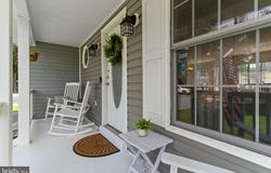22 2ND, COLONIAL BEACH, VA 22443