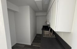 800 W Murray Avenue, Visalia, CA 93291
