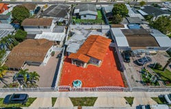 871 SE 5th Pl, Hialeah, FL 33010