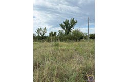 Q RD, Hoyt, KS 66440