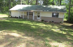 206 Piney Point Dr NW, Cullman, AL 35055