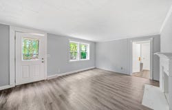 253 Lexington St, Woburn, MA 01801
