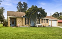 7 Angela Cir, Petal, MS 39465