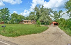 238 NE 82nd St, Topeka, KS 66617