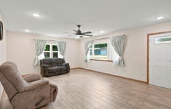 1306 Porter Avenue, Aurora, MO 65605
