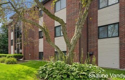 3400 Devonwood Hills NE, Grand Rapids, MI 49525
