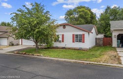 2800 N Wickiup Dr, Post Falls, ID 83854