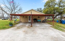 600 S Colorado Street, Whitney, TX 76692