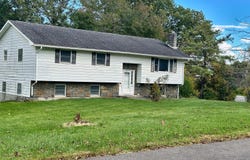 20 Hillcrest Drive, Ravena, NY 12143