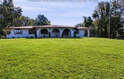 1 Top Notch Drive, Hurricane, WV 25526