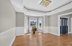 5 Normandy Square, Guilderland, NY 12009