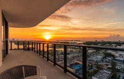580 72nd St, Miami Beach, FL 33141