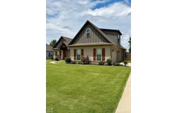 214 Delta Pointe Drive, Crawfordsville, AR 72327