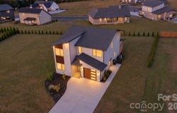 79 Scott Meadows Drive, Asheville, NC 28806