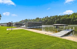 22666 262nd Avenue, Delhi, IA 52223-0000
