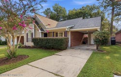 1018 Barnett Bend Circle, Brandon, MS 39047