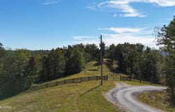 277 Burnt Tree Lane, Crawford, TN 38554