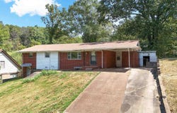 105 Scenic Dr, Helena, AR 72342