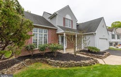 215 E FLAGSTONE DRIVE, NEWARK, DE 19702