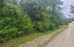 Coral Avenue, Princeton, MO 64683