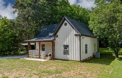 211 Hays Avenue, Trenton, TN 38382