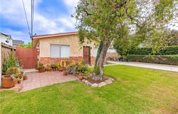 218 E 16th E, Costa Mesa, CA 92627