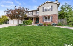 312 Westwinds Drive, Jacksonville, IL 62650