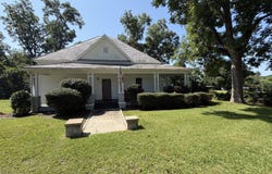 101 Harvey Street, Dexter, GA 31019