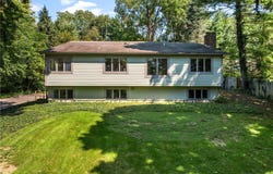 303 E Whipp Road, Centerville, OH 45459