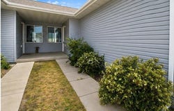 5324 SE 15th Ave, Minot, ND 58701