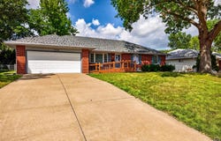 5540 SW 25th ST, Topeka, KS 66614