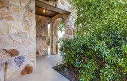 512 Eagle Brook Ln, Buda, TX 78610