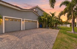 832 MANNS HARBOR Drive, APOLLO BEACH, FL 33572
