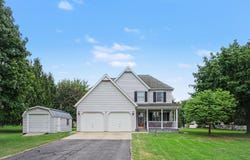 17172 Cherokee Trail, Three Rivers, MI 49093