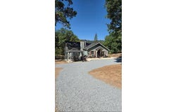37969 Road 422, Oakhurst, CA 93644