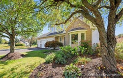 2480 Rolling Meadow Drive NE, Belmont, MI 49306