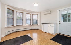 18 Main St, Templeton, MA 01468