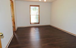 3877 S Cottage Avenue, Springfield, MO 65807