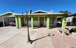 1215 Ivy St, Brawley, CA 92227