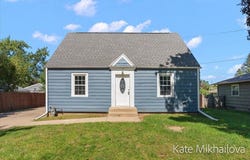 850 Upton Avenue, Springfield, MI 49037