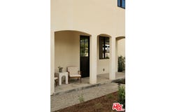 1108 E Mariposa St, Altadena, CA 91001