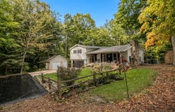 W6569 County Rd F, Cascade, WI 53011