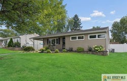 9 Bucknell Road, Old Bridge, NJ 08859