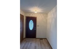 317 9th Circle SE, DeMotte, IN 46310