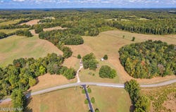 2636 Roach Road, Scotts Hill, TN 38374