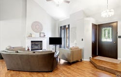 3336 SE Meadowview DR, Topeka, KS 66605